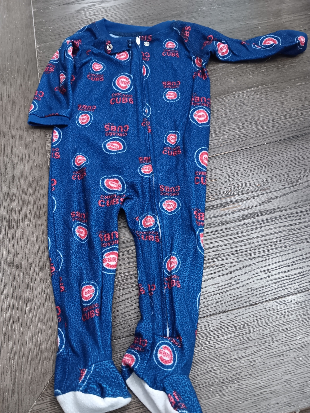Boys Size 12 Month, MLB Chicago Cubs Navy and Red Footed Pajama One-Piece